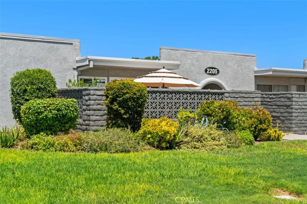2205 Via Mariposa E #G Laguna Woods, CA 92637