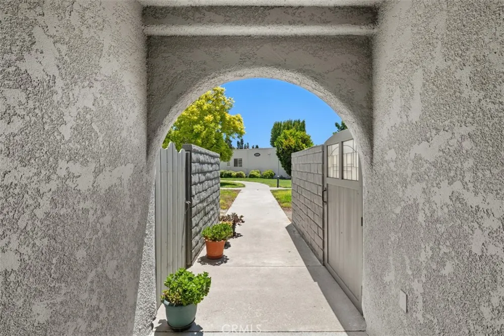 2205 Via Mariposa E #G Laguna Woods, CA 92637