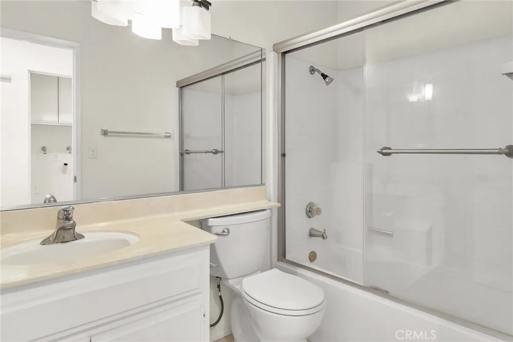 6 Greenmoor Irvine, CA 92614