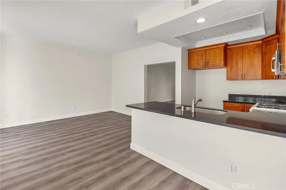 6 Greenmoor Irvine, CA 92614