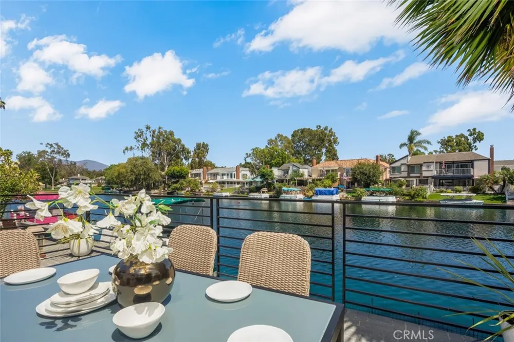 22627 Lakeside Lane Lake Forest, CA 92630
