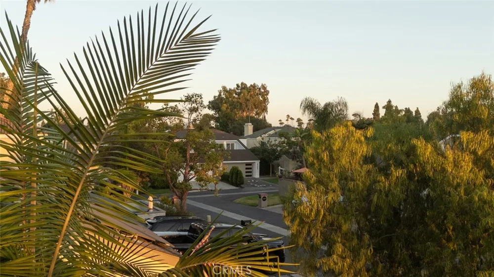 22627 Lakeside Lane Lake Forest, CA 92630
