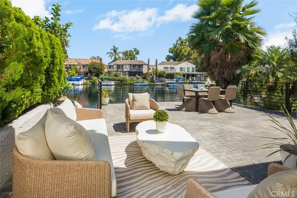 22627 Lakeside Lane Lake Forest, CA 92630