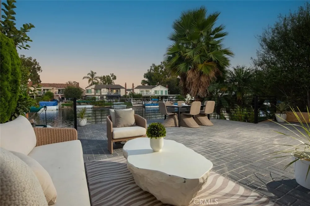 22627 Lakeside Lane Lake Forest, CA 92630