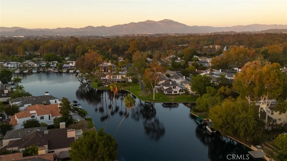 22627 Lakeside Lane Lake Forest, CA 92630