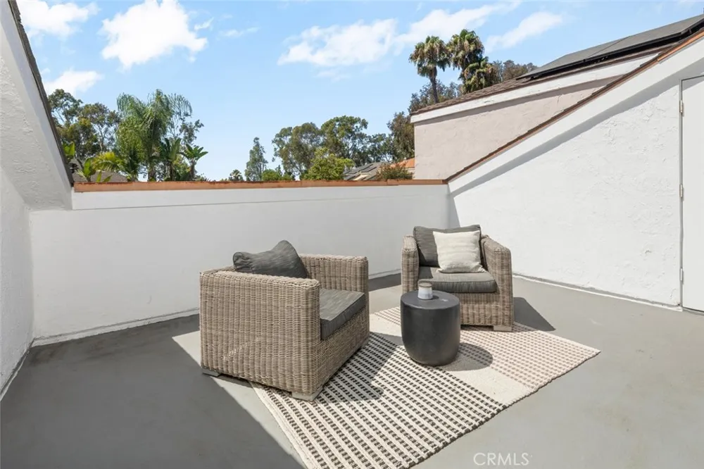 22627 Lakeside Lane Lake Forest, CA 92630