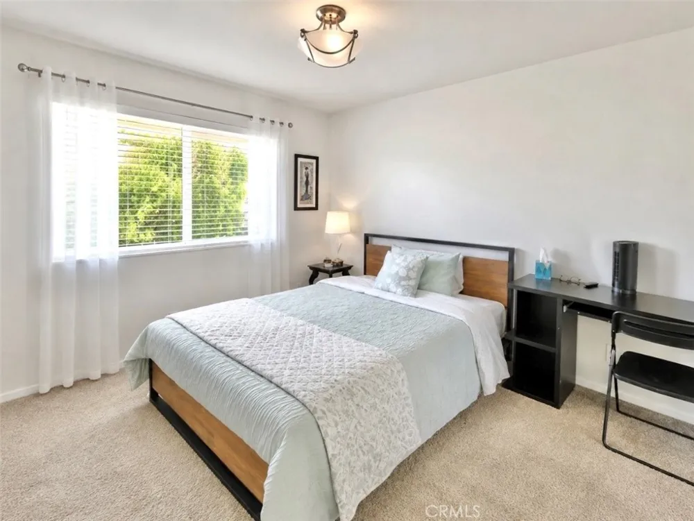 10 Sunflower Irvine, CA 92604