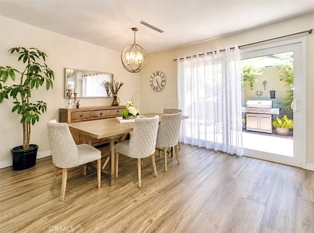 10 Sunflower Irvine, CA 92604