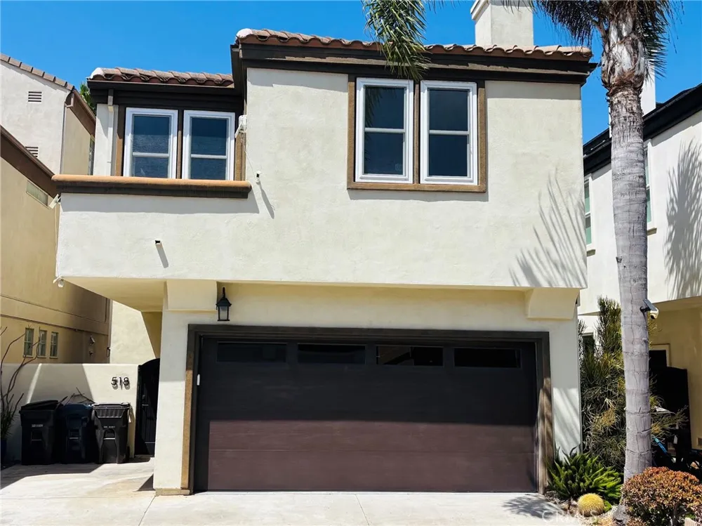 518 Goldenwest Huntington Beach, CA 92648