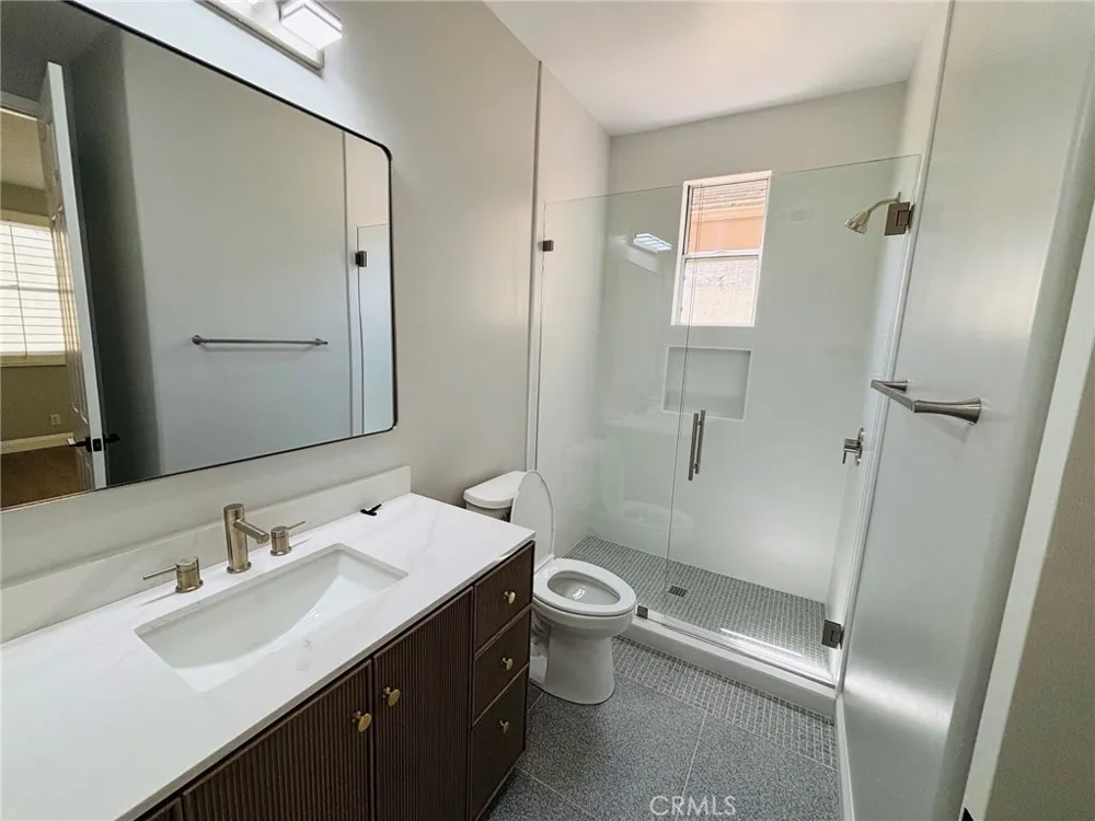 518 Goldenwest Huntington Beach, CA 92648