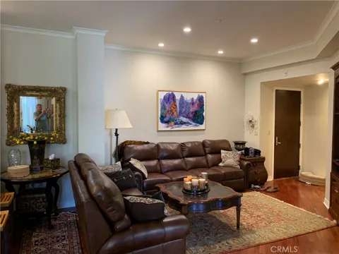 655 India Street #206