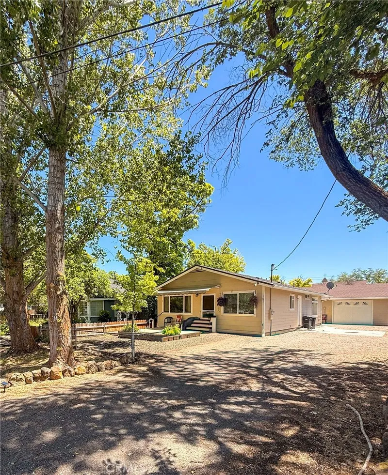 161 S 13th Montague, CA 96064