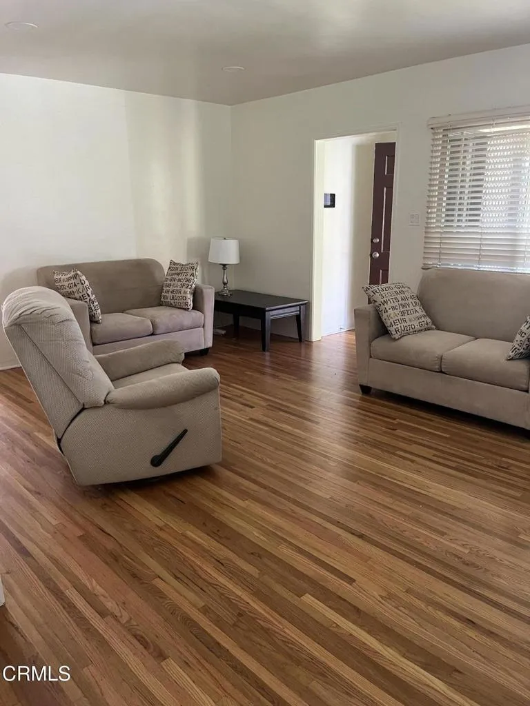 373 Laun Street Altadena, CA 91001