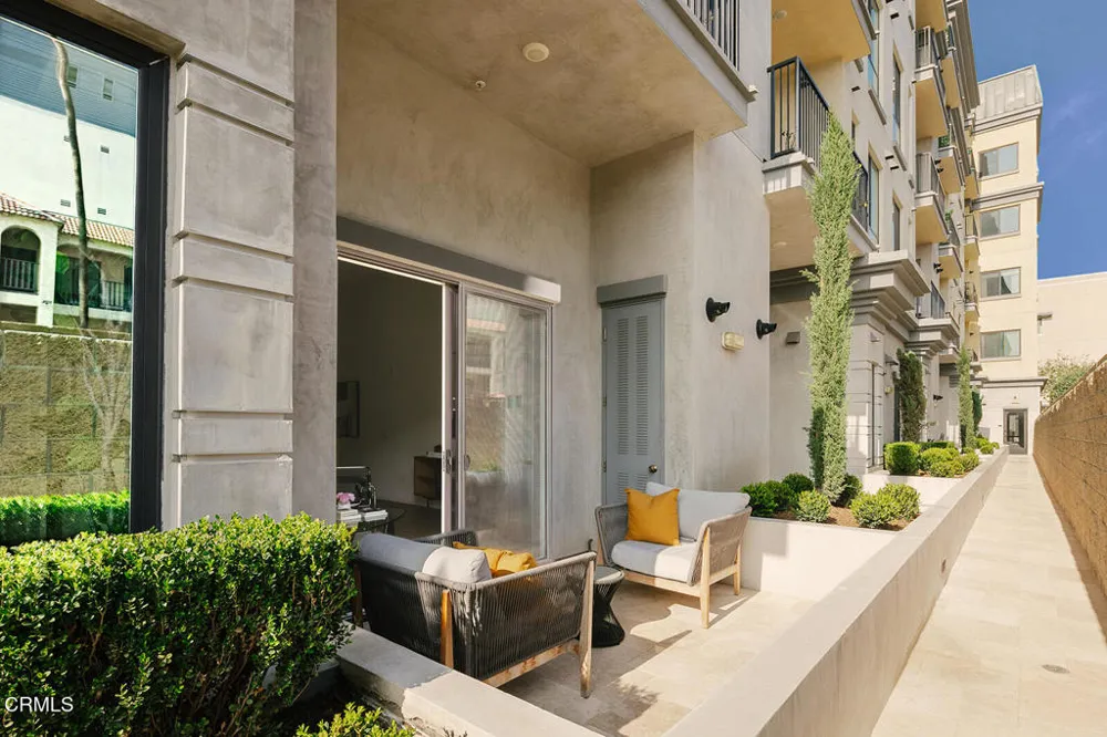 124 W Colorado Street #108 Glendale, CA 91204