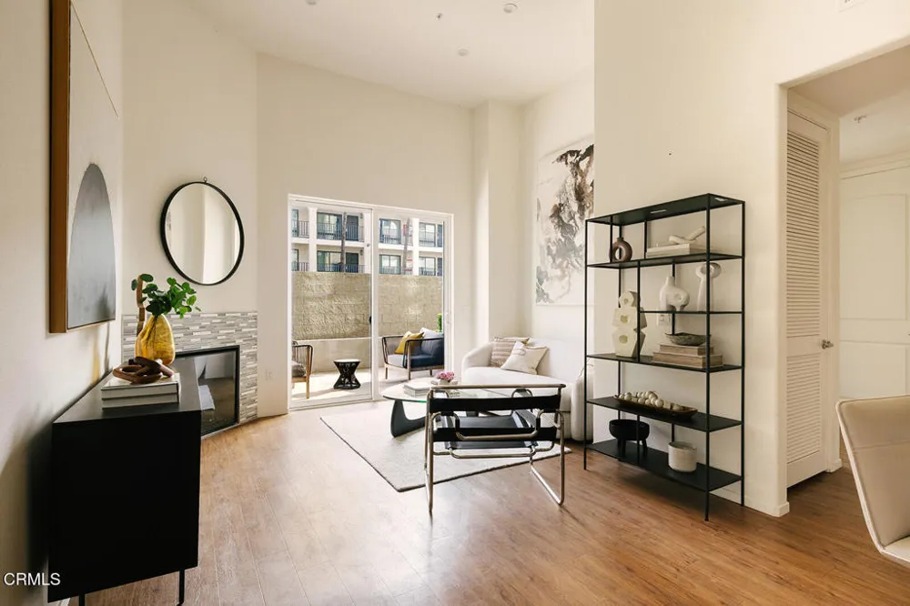 124 W Colorado Street #108 Glendale, CA 91204