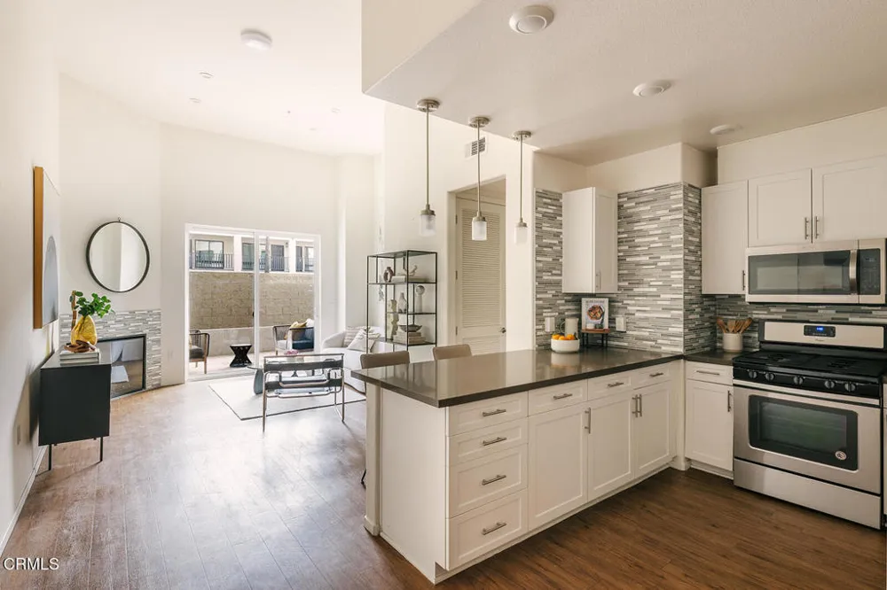 124 W Colorado Street #108 Glendale, CA 91204