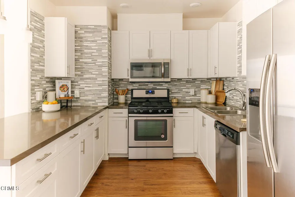 124 W Colorado Street #108 Glendale, CA 91204