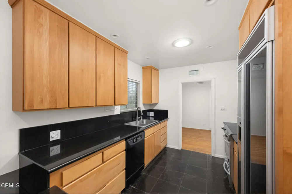 4541 Alveo La Canada Flintridge, CA 91011