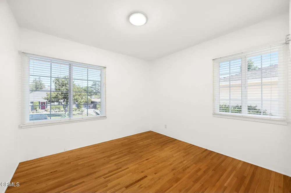 4541 Alveo La Canada Flintridge, CA 91011