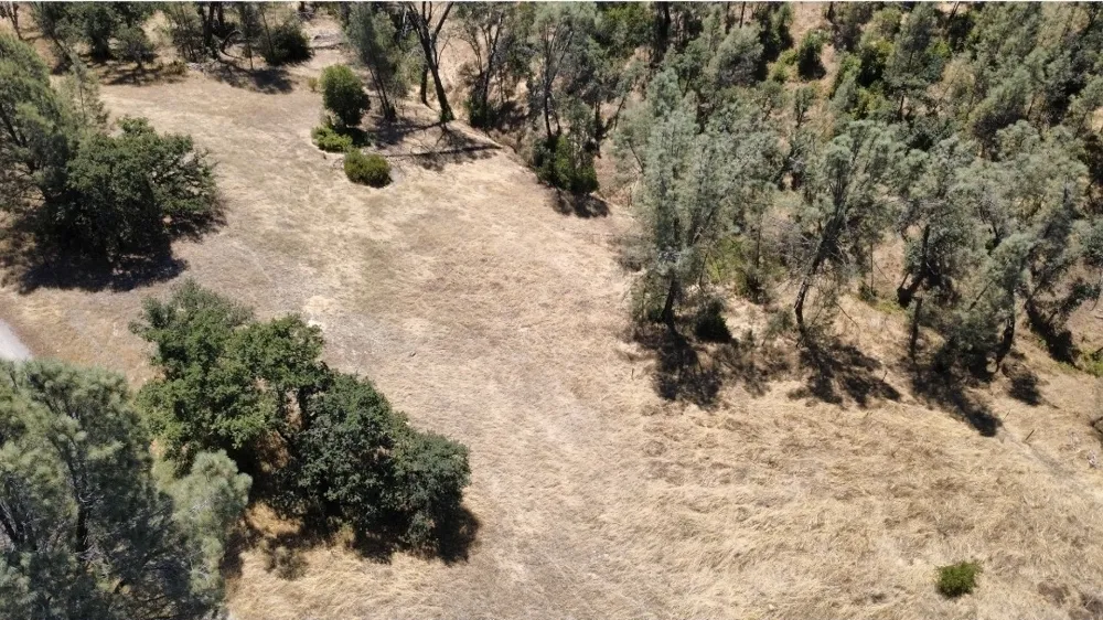 16615 Mallard Corning, CA 96021