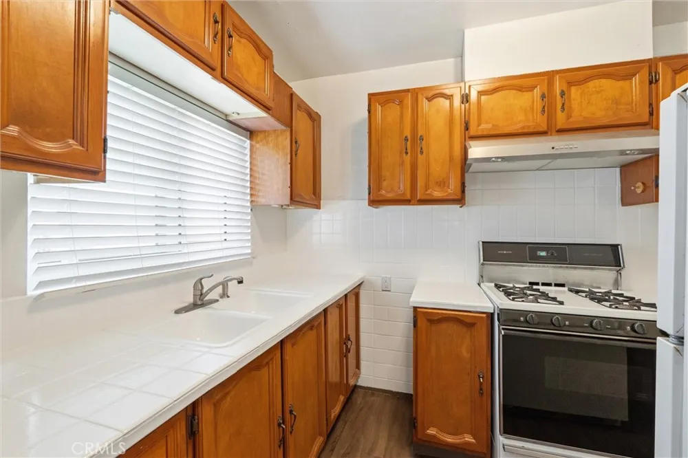 1024 Figueroa Terrace Los Angeles, CA 90012