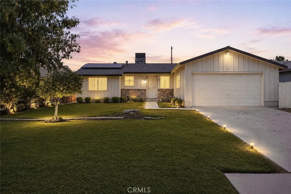 2804 Pomona Bakersfield, CA 93305