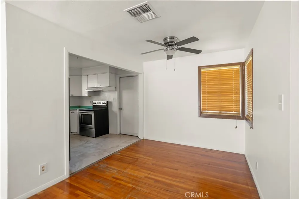 2804 Pomona Bakersfield, CA 93305