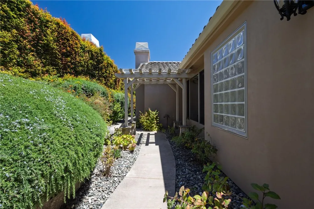 616 Misty Glen Nipomo, CA 93444