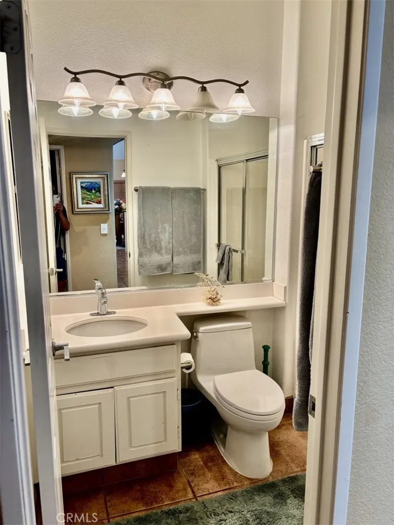 12236 Primavera Victorville, CA 92392