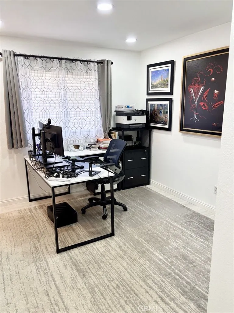 12236 Primavera Victorville, CA 92392