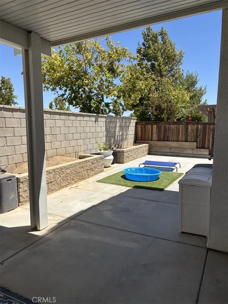 12236 Primavera Victorville, CA 92392