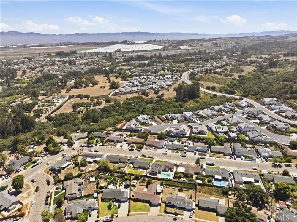 1355 Via Del Carmel Santa Maria, CA 93455