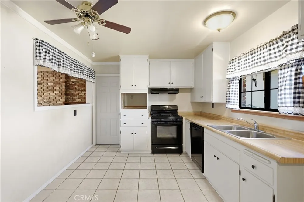 1355 Via Del Carmel Santa Maria, CA 93455