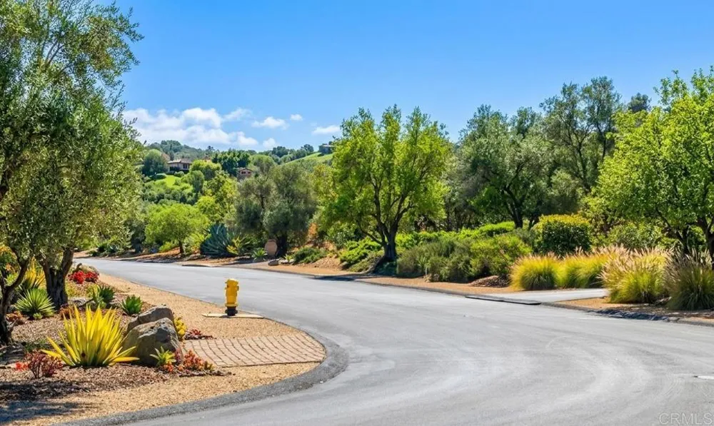 7508 Plein Aire San Diego, CA 92127
