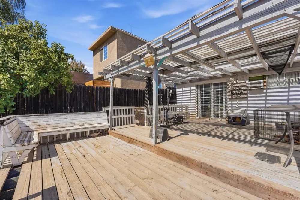 918 Galopago Spring Valley, CA 91977