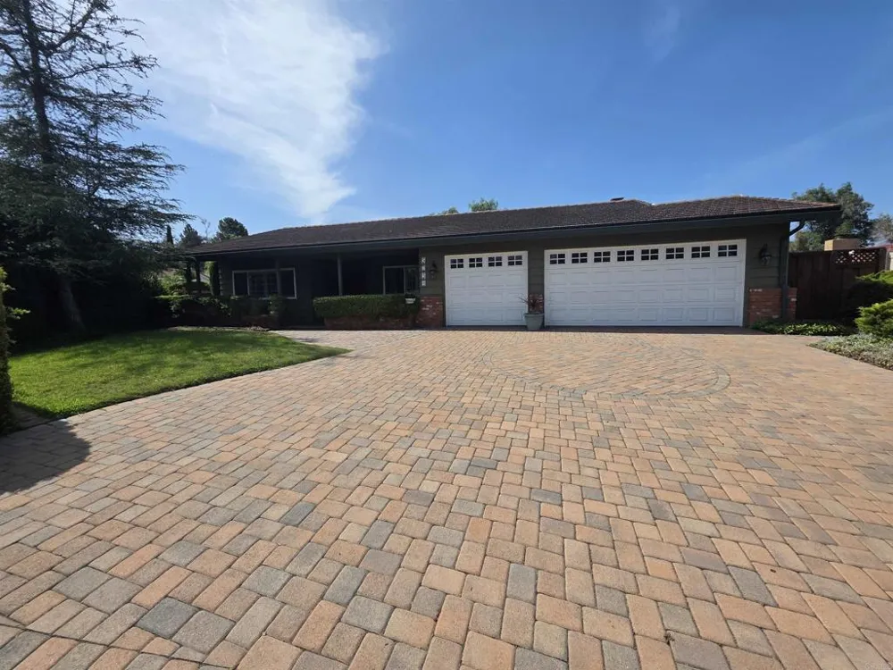 5754 CENTRAL AVE Bonita, CA 91902