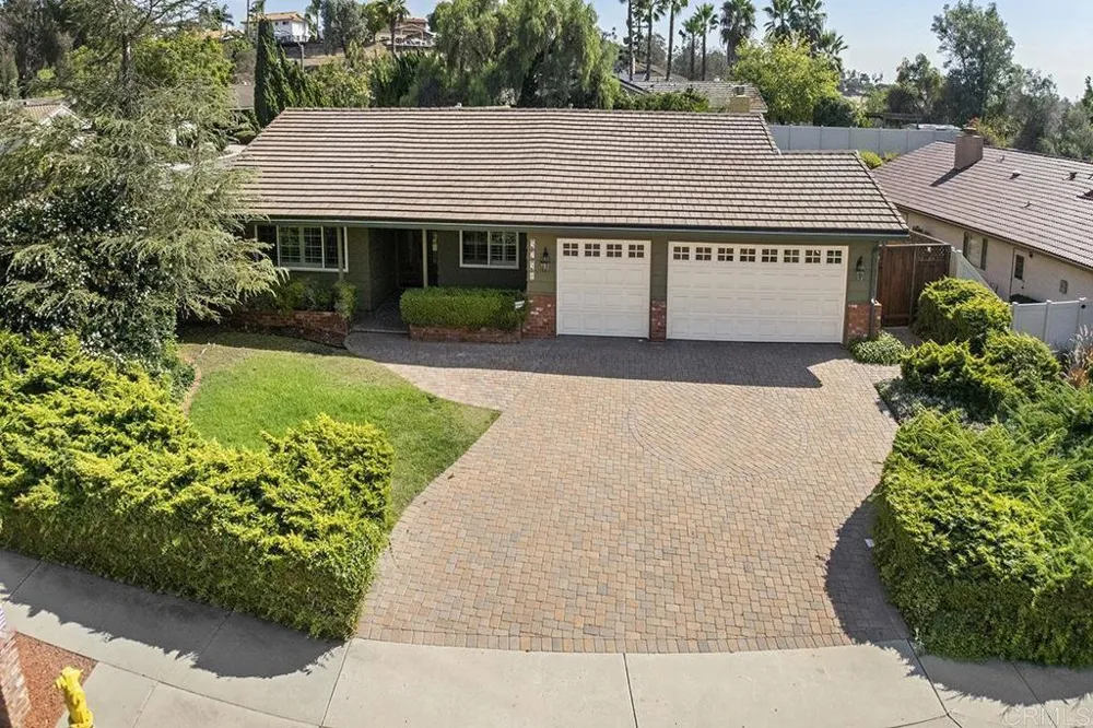 5754 CENTRAL AVE Bonita, CA 91902