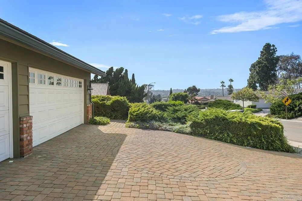 5754 CENTRAL AVE Bonita, CA 91902