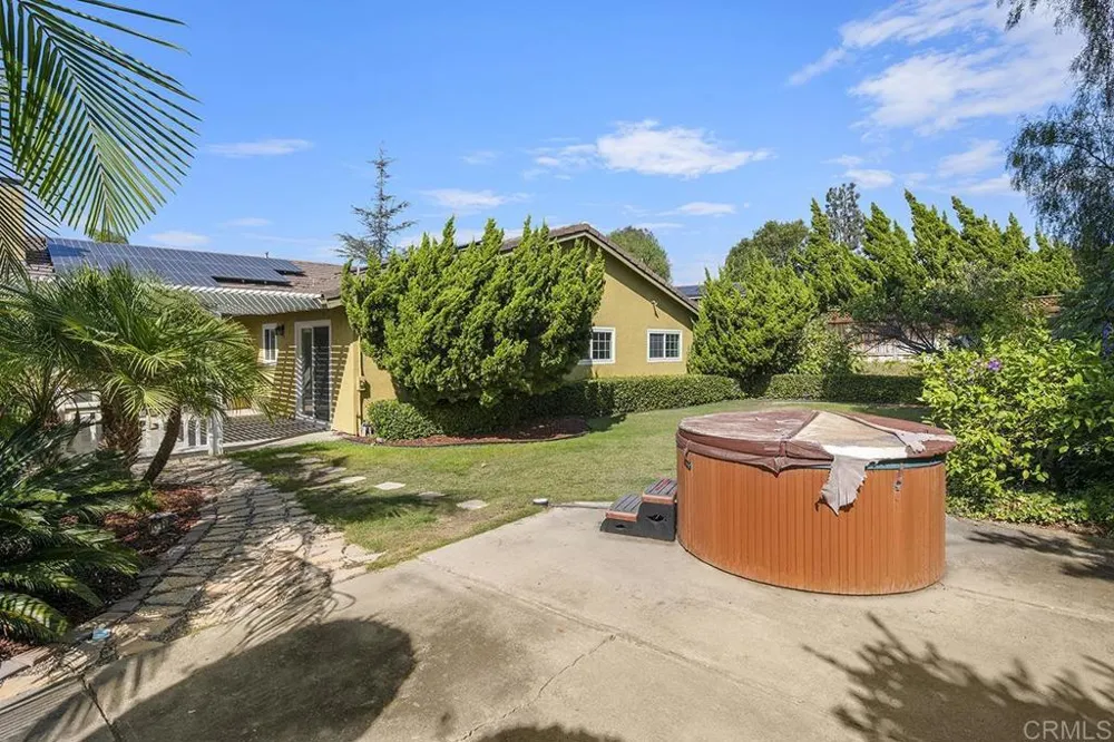 5754 CENTRAL AVE Bonita, CA 91902