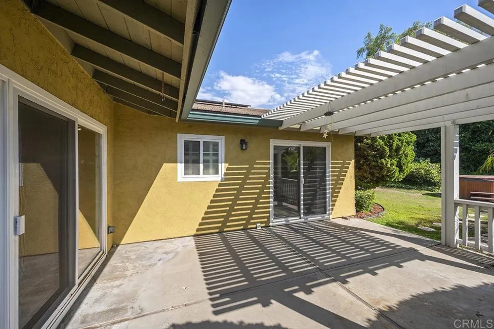 5754 CENTRAL AVE Bonita, CA 91902