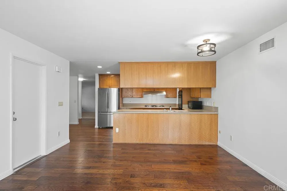 5754 CENTRAL AVE Bonita, CA 91902