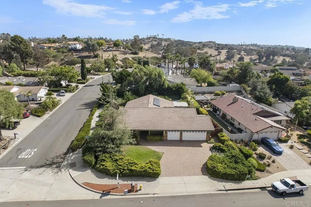 5754 CENTRAL AVE Bonita, CA 91902