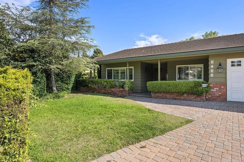 5754 CENTRAL AVE Bonita, CA 91902