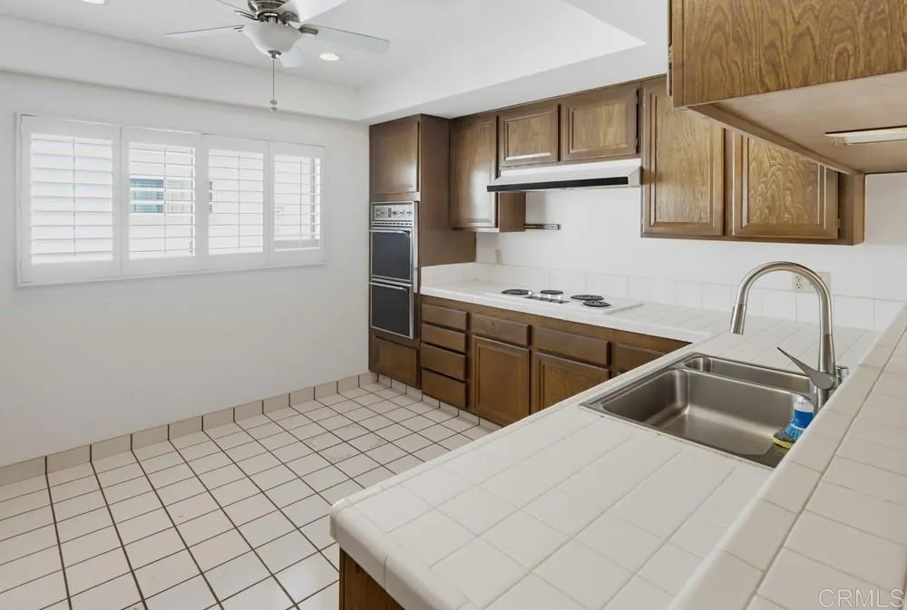 6744 Caminito Del Greco San Diego, CA 92120