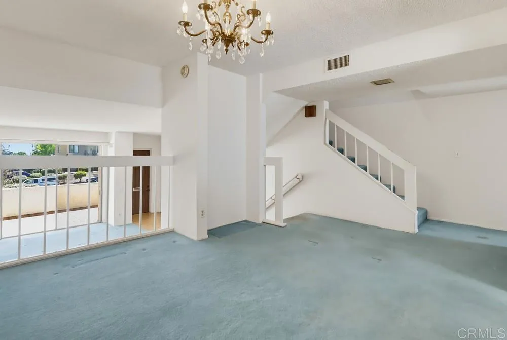 6744 Caminito Del Greco San Diego, CA 92120