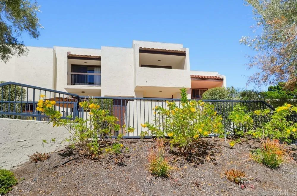 6744 Caminito Del Greco San Diego, CA 92120