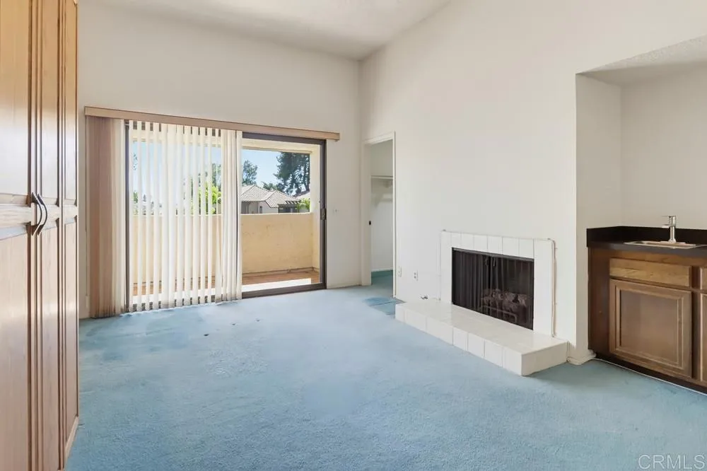 6744 Caminito Del Greco San Diego, CA 92120