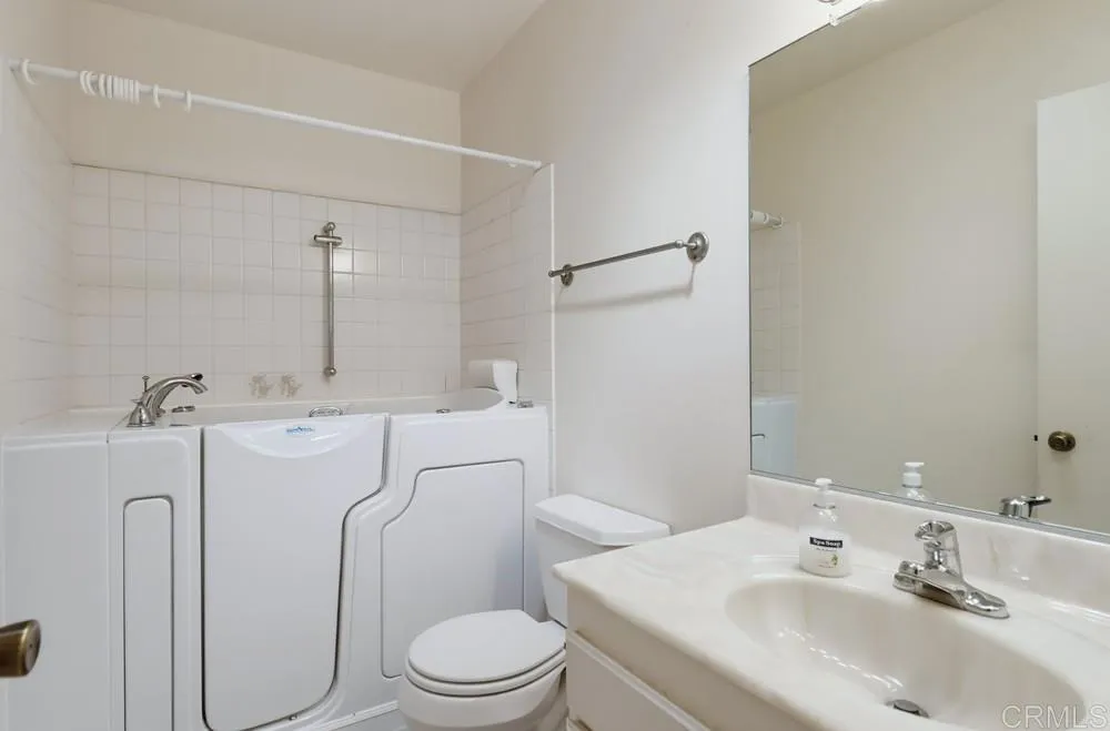 6744 Caminito Del Greco San Diego, CA 92120
