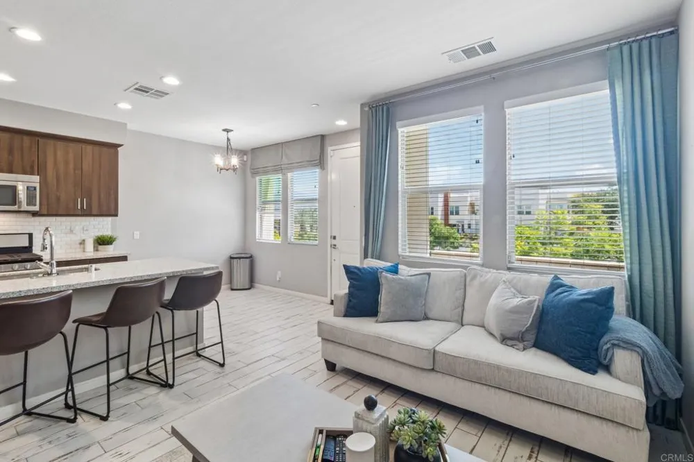 2054 Foxtrot Loop #3 Chula Vista, CA 91915