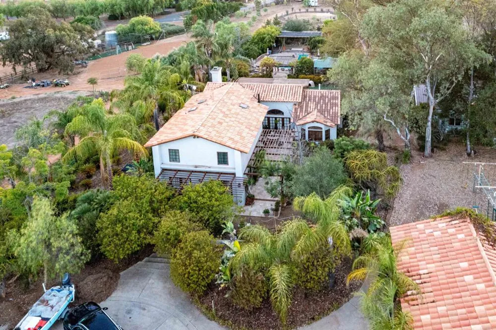 20276 Rancho Villa Road Ramona, CA 92065